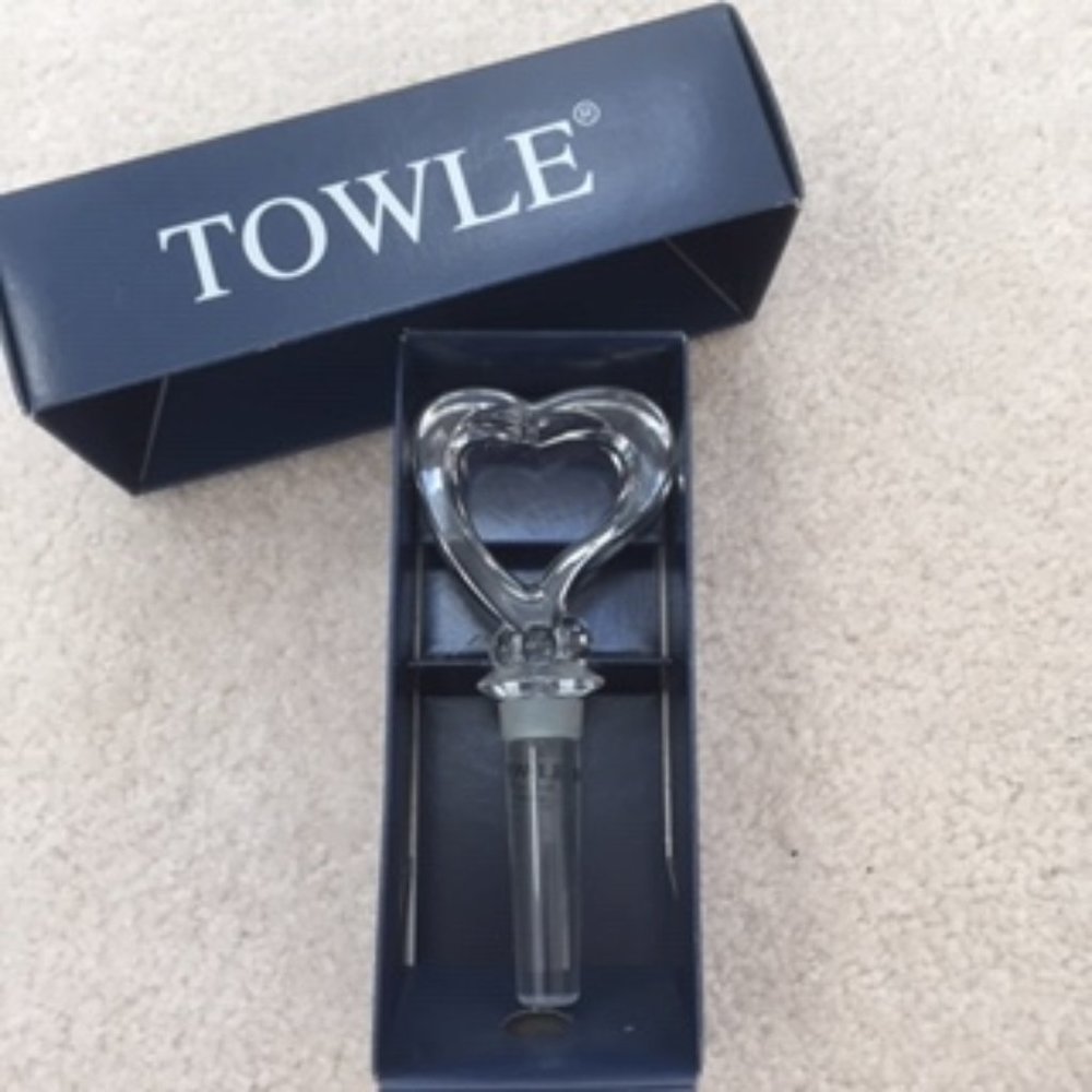 Towle Heart Lead Crystal Wine Bottle Stopper NIB